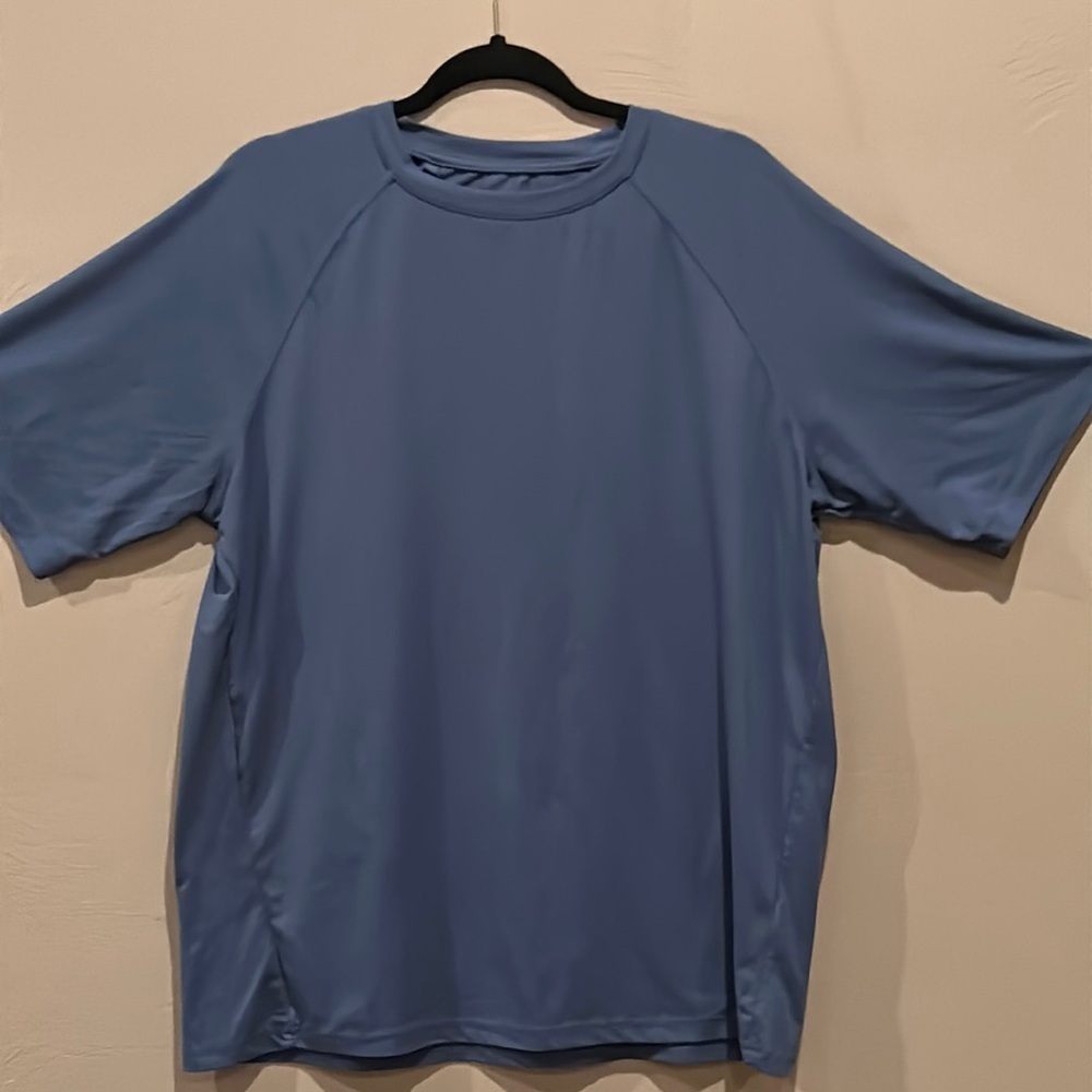 Glacier Men’s T-Shirt. Size Large.